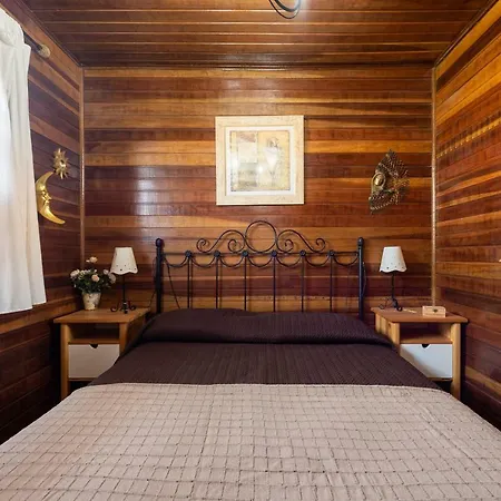 - Private Solarium & Pool - Bbq Holiday home *