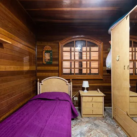 - Private Solarium & Pool - Bbq *